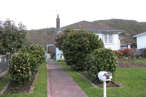 Photo of property in 53 Lees Grove, Wainuiomata, Lower Hutt, 5014