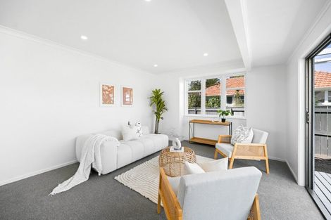 Photo of property in 10 Holland Road, Fairfield, Hamilton, 3214