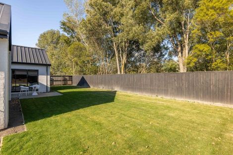 Photo of property in 7 Chatsworth Avenue, Rangiora, 7400