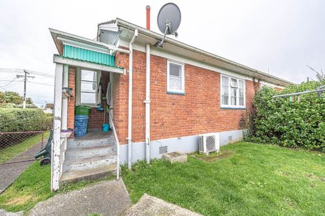 Photo of property in 45 Stewart Street, Marton, 4710