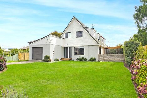 Photo of property in 8 Raukura Place, Koutu, Rotorua, 3010