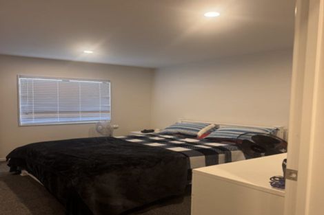 Photo of property in 11 Artistry Lane, Papakura, 2110