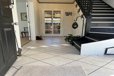 Photo of property in 1/14 Wilisa Rise, Goodwood Heights, Auckland, 2105