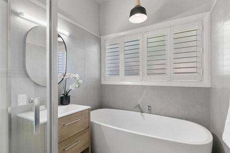 Photo of property in 4 Kenwyn Avenue, St Albans, Christchurch, 8052