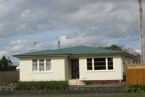 Photo of property in 15 Romeo Street, Stratford, 4332