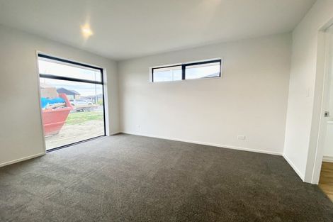 Photo of property in 32 Blakes Road, Belfast, Christchurch, 8051