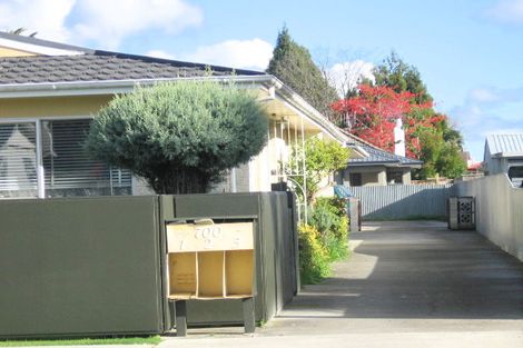 Photo of property in 2/700 Fitzroy Avenue, Mahora, Hastings, 4120