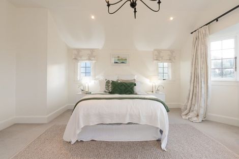 Photo of property in 17 Ludlam Street, Seatoun, Wellington, 6022
