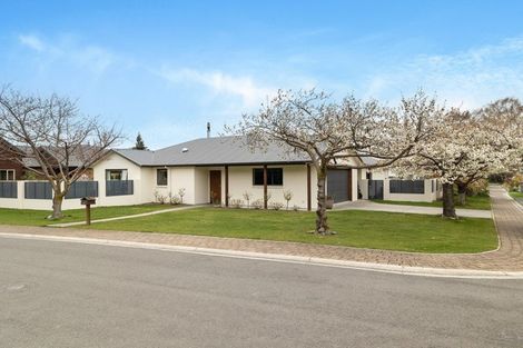 Photo of property in 1 Lansdown Street, Wanaka, 9305