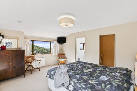 Photo of property in 24 Satara Crescent, Khandallah, Wellington, 6035