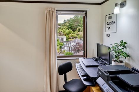 Photo of property in 4 Mizzen Place, Whitby, Porirua, 5024