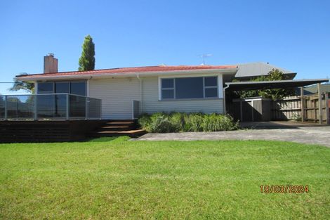 Photo of property in 77 Mcleod Road, Te Atatu South, Auckland, 0610