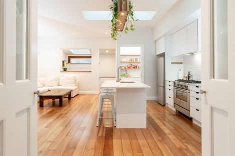 Photo of property in 1/121 Hataitai Road, Hataitai, Wellington, 6021