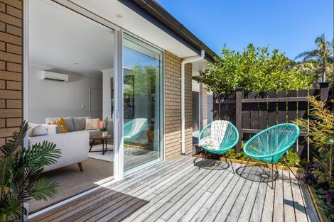 Photo of property in 16a Elizabeth Street, Orewa, 0931
