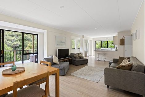 Photo of property in 33 Homewood Place, Chatswood, Auckland, 0626