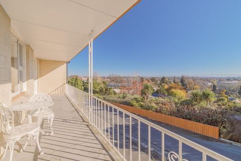 Photo of property in 7b Karitane Drive, Cashmere, Christchurch, 8022