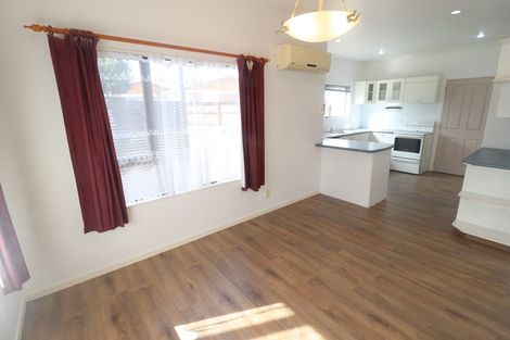 Photo of property in 1/4 Mickle Street, Te Atatu South, Auckland, 0610