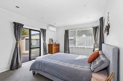 Photo of property in 20 Oriana Crescent, Hornby, Christchurch, 8042