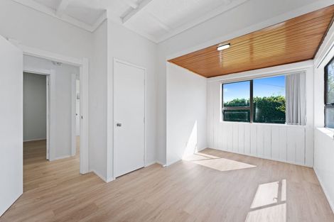 Photo of property in 27 Collingwood Road, Waiuku, 2123