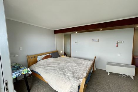 Photo of property in 13 Carlisle Road, Torbay, Auckland, 0630