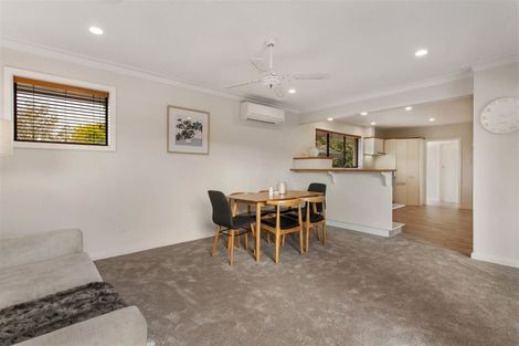Photo of property in 12 Gleneagles Terrace, Ilam, Christchurch, 8053