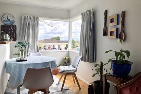 Photo of property in 1/65 Golf Road, New Lynn, Auckland, 0600