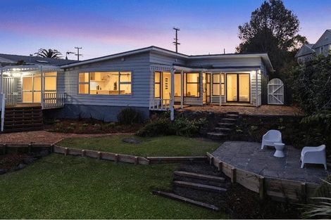 Photo of property in 49 Jaemont Avenue, Te Atatu South, Auckland, 0610