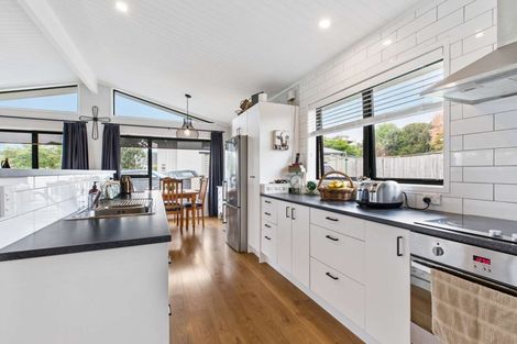 Photo of property in 2a Koromiko Place, Waiuku, 2123