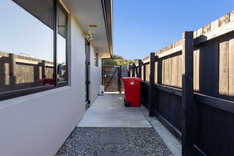 Photo of property in 40 Freedom Drive, Kelvin Grove, Palmerston North, 4414