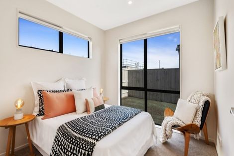 Photo of property in 35 Pepene Avenue, Takanini, 2112