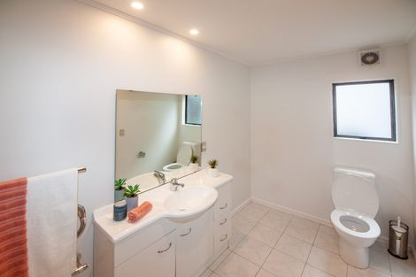 Photo of property in 6b Claverton Grove, Churton Park, Wellington, 6037