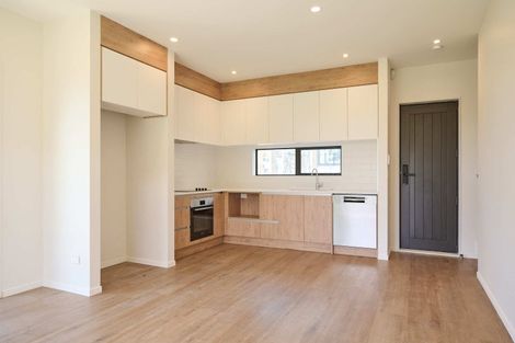 Photo of property in 6/143 Carlisle Road, Northcross, Auckland, 0632