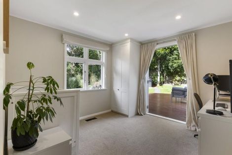 Photo of property in 10 Burma Road, Khandallah, Wellington, 6035