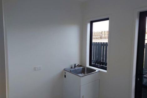 Photo of property in 20 Harvie Mcwatt Drive, Totara Park, 2019