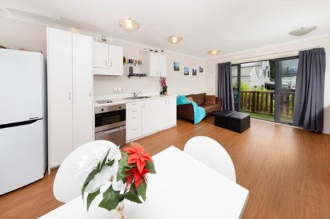 Photo of property in 19/8 Carolina Place, Albany, Auckland, 0632