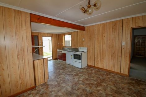 Photo of property in 47 Allardice Street, Dannevirke, 4930