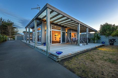 Photo of property in 41 Punga Street, Tangimoana, 4822