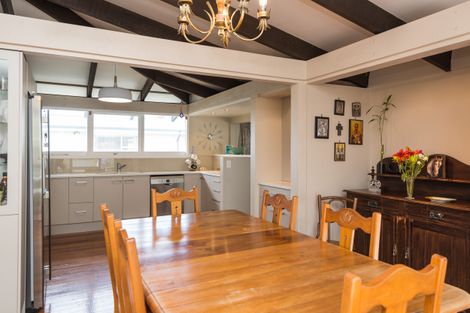 Photo of property in 19 Highfield Place, Avonhead, Christchurch, 8042