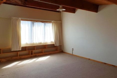 Photo of property in 2/410 The Esplanade, Island Bay, Wellington, 6023