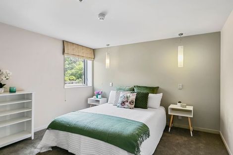 Photo of property in Montreaux Apartments, 2a/164 The Terrace, Wellington Central, Wellington, 6011