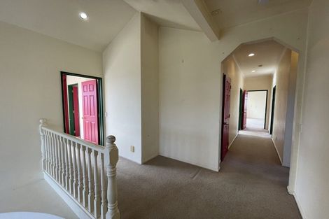 Photo of property in 9 Vinograd Drive, Te Atatu Peninsula, Auckland, 0610
