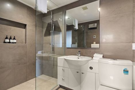 Photo of property in Rahiri Apartments, 1/23 Adelaide Street, Queenstown, 9300