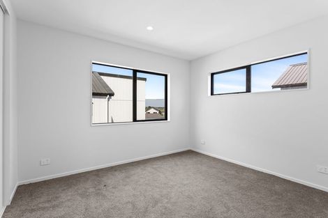 Photo of property in 20 Port Way, Rosehill, 2113