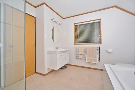 Photo of property in 130 Atawhai Road, Fitzherbert, Palmerston North, 4410