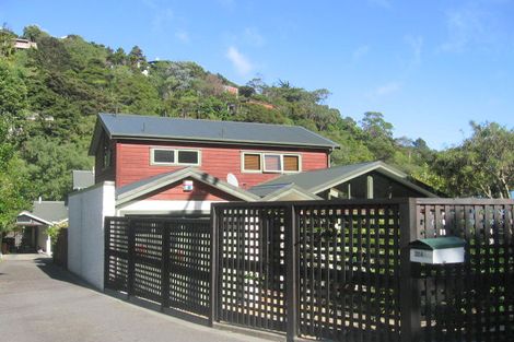 Photo of property in 32 Kotari Road, Days Bay, Lower Hutt, 5013