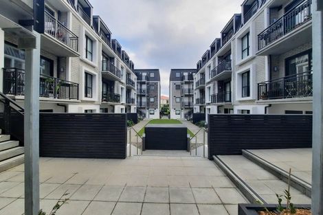 Photo of property in 2/11f Newtown Avenue, Newtown, Wellington, 6021