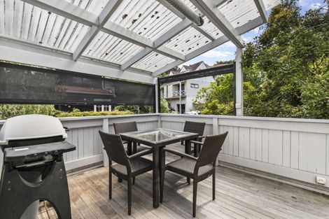 Photo of property in 2/24 Colonial Road, Birkenhead, Auckland, 0626