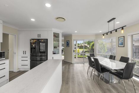 Photo of property in 37 Lotus Avenue, Mount Maunganui, 3116