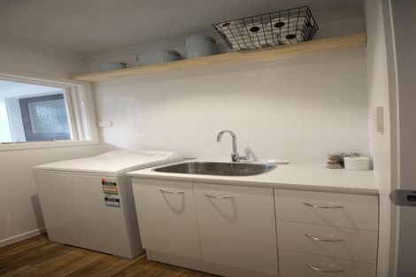 Photo of property in 1/154 Manuroa Road, Takanini, 2112