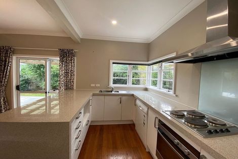 Photo of property in 15 Saint Ronans Avenue, Waterloo, Lower Hutt, 5011